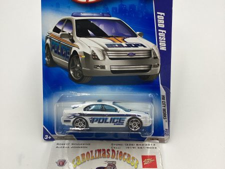 2009 Hot Wheels #109 Ford Fusion Police White 35F Online Sale