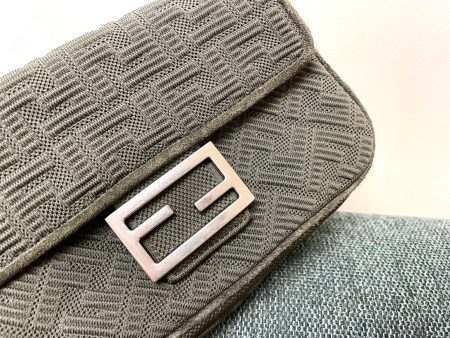 Fendi Midi Baguette Chain Bag Online Sale