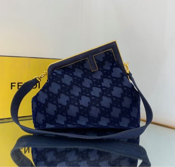 Fendi 2022 new woman handbag Cheap