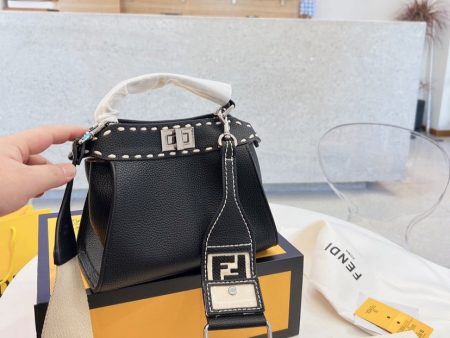 Woman leather Fendi Handbag Online Hot Sale